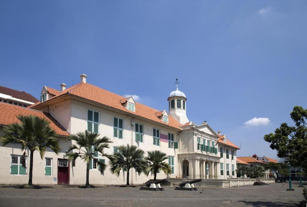 California Hotel Dżakarta Zewnętrze zdjęcie