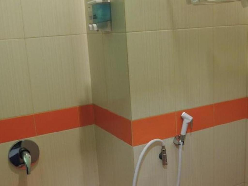 California Hotel Dżakarta Zewnętrze zdjęcie
