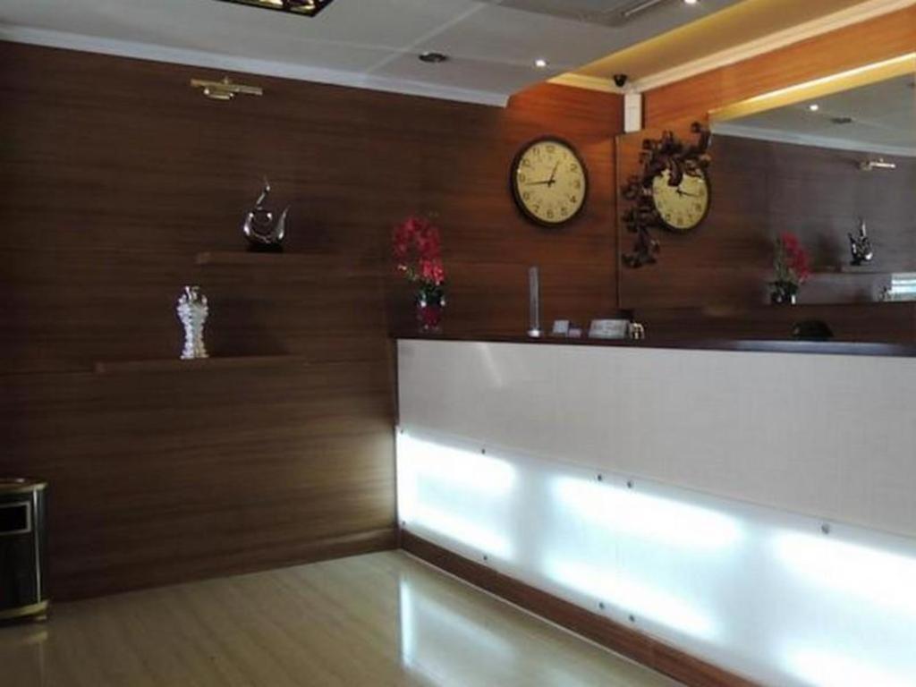California Hotel Dżakarta Zewnętrze zdjęcie