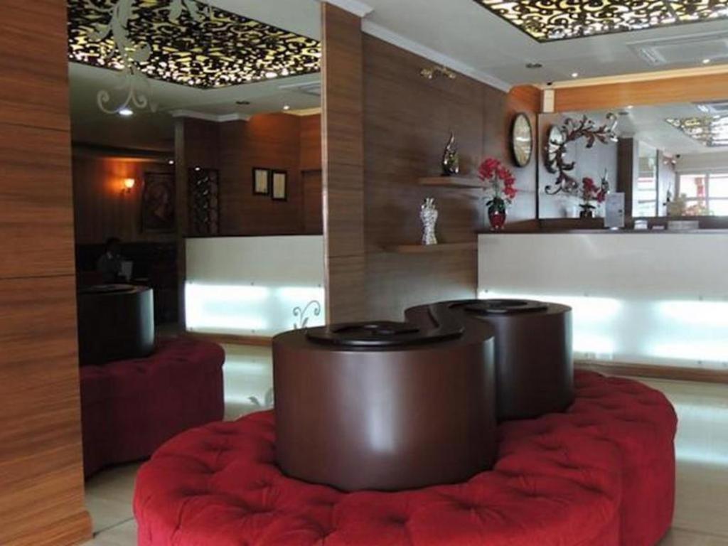California Hotel Dżakarta Zewnętrze zdjęcie